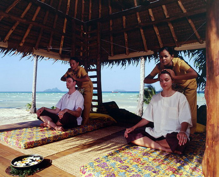 thai-beach-massage